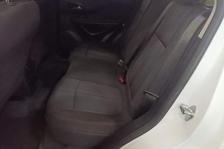 Used Buick Encore 2016 18T Automatic Two-Wheel Drive Urban Leading Edition Left Rear Seat