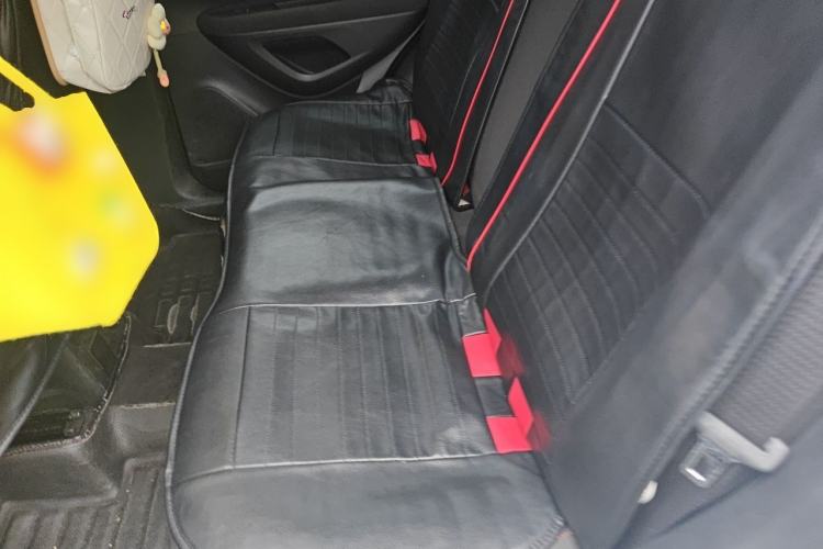 Used Buick Encore 2016 18T Automatic Two-Wheel Drive Urban Leading Edition Left Rear Seat