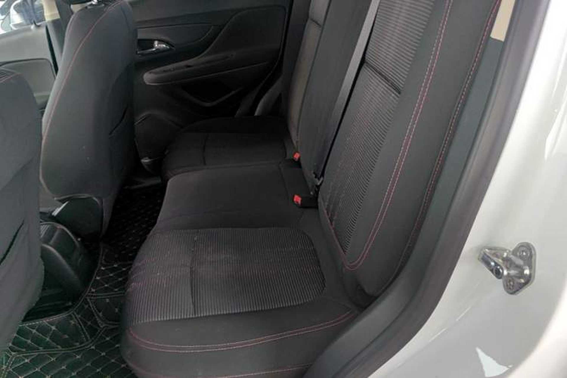 Used Buick Encore 2016 18T Manual Two-Wheel Drive Urban Advanced Model Left Rear Seat