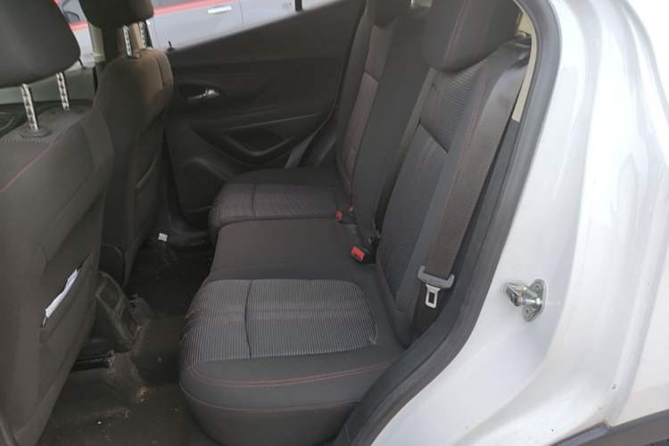 Used Buick Encore 2016 18T Automatic Two-Wheel Drive Urban Leading Edition Left Rear Seat