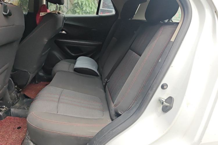 Used Buick Encore 2016 18T Automatic Two-Wheel Drive Urban Leading Edition Left Rear Seat