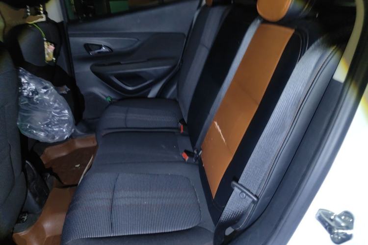 Used Buick Encore 2016 18T Automatic Two-Wheel Drive Urban Leading Edition Left Rear Seat