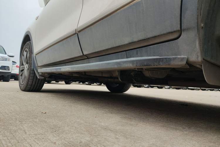 Used Buick Encore 2016 18T Automatic Two-Wheel Drive Urban Leading Edition Left Side Sill