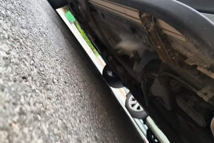 Used Buick Encore 2016 18T Automatic Two-Wheel Drive Urban Leading Edition Left Side Sill