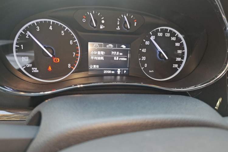 Used Buick Encore 2016 18T Automatic Two-Wheel Drive Urban Leading Edition Odometer Close Up
