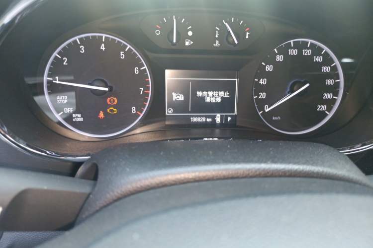 Used Buick Encore 2016 18T Automatic Two-Wheel Drive Urban Fashion Model Odometer Close Up