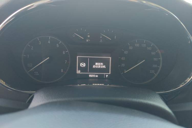 Used Buick Encore 2016 18T Automatic Two-Wheel Drive Urban Fashion Model Odometer Close Up