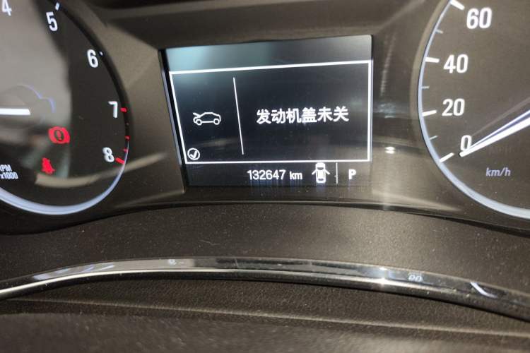 Used Buick Encore 2016 18T Automatic Two-Wheel Drive Urban Fashion Model Odometer Close Up