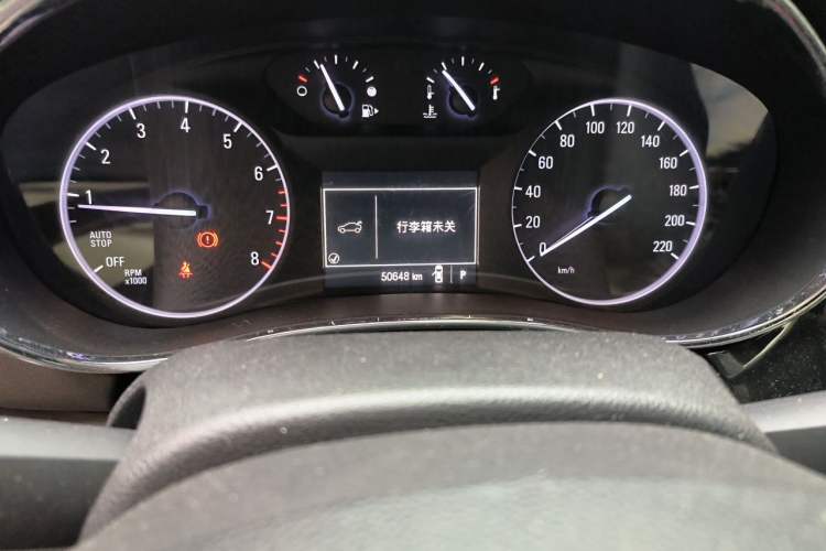 Used Buick Encore 2016 18T Automatic Two-Wheel Drive Urban Leading Edition Odometer Close Up