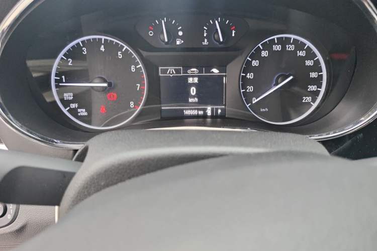 Used Buick Encore 2016 18T Automatic Two-Wheel Drive Urban Leading Edition Odometer Close Up