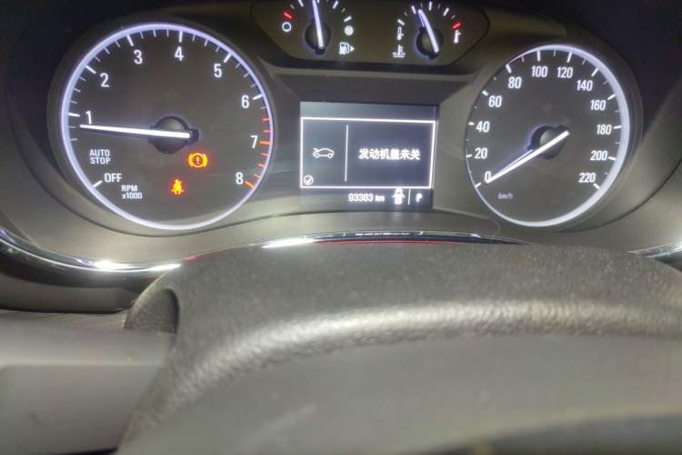 Used Buick Encore 2016 18T Automatic Two-Wheel Drive Urban Leading Edition Odometer Close Up