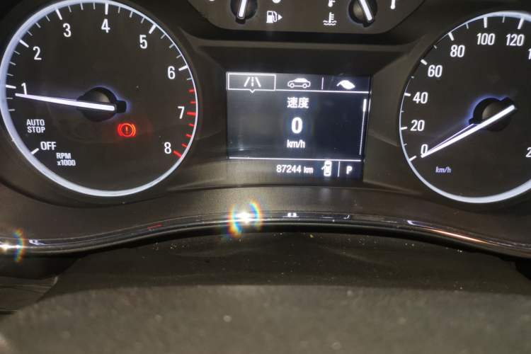 Used Buick Encore 2016 18T Automatic Two-Wheel Drive Urban Leading Edition Odometer Close Up