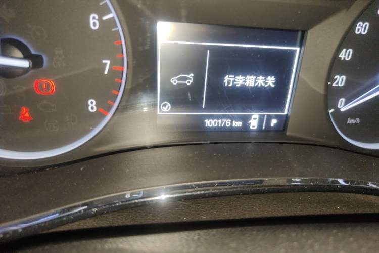 Used Buick Encore 2016 18T Automatic Two-Wheel Drive Urban Leading Edition Odometer Close Up
