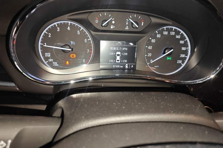 Used Buick Encore 2016 18T Automatic Two-Wheel Drive Urban Elite Model Odometer Close Up