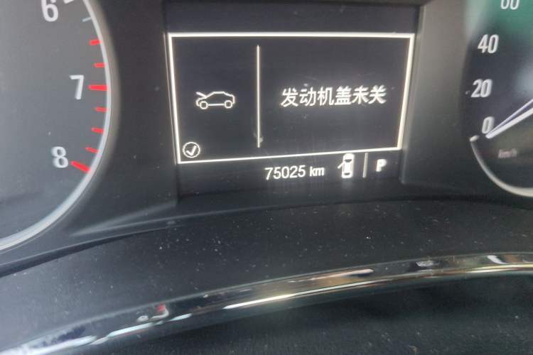 Used Buick Encore 2016 18T Automatic Two-Wheel Drive Urban Leading Edition Odometer Close Up