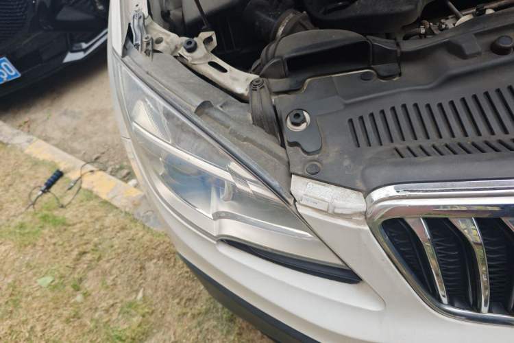 Used Buick Encore 2016 18T Automatic Two-Wheel Drive Urban Leading Edition Right Front Headlight