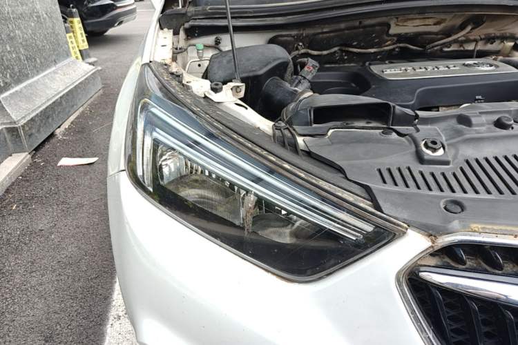 Used Buick Encore 2016 18T Automatic Two-Wheel Drive Urban Leading Edition Right Front Headlight