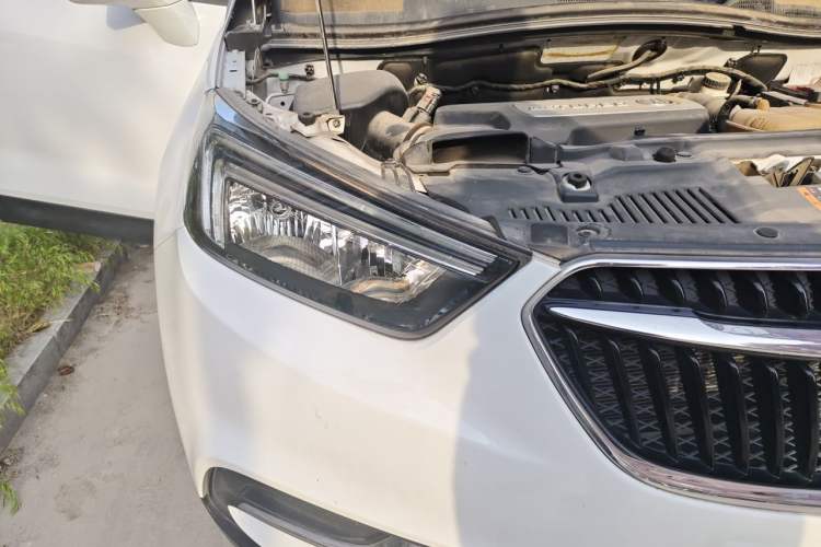 Used Buick Encore 2016 18T Automatic Two-Wheel Drive Urban Leading Edition Right Front Headlight