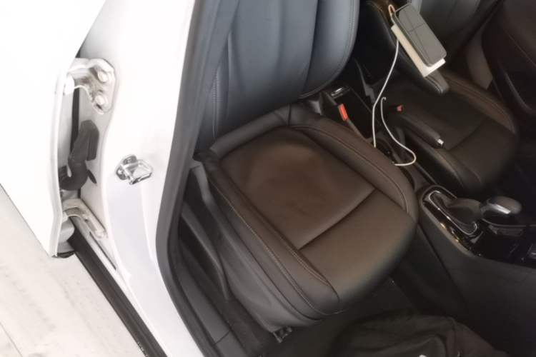 Used Buick Encore 2016 18T Automatic Two-Wheel Drive Urban Fashion Model Right Front Seat