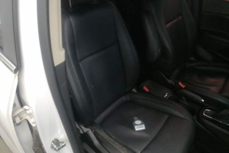 Used Buick Encore 2016 18T Automatic Two-Wheel Drive Urban Leading Edition Right Front Seat