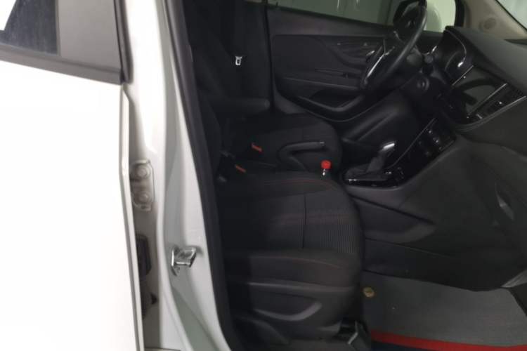 Used Buick Encore 2016 18T Automatic Two-Wheel Drive Urban Leading Edition Right Front Seat