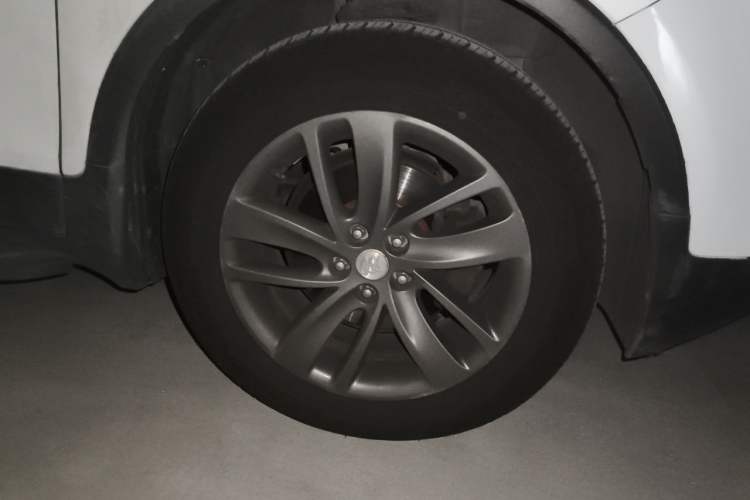 Used Buick Encore 2016 18T Automatic Two-Wheel Drive Urban Leading Edition Right Front Wheel Hub