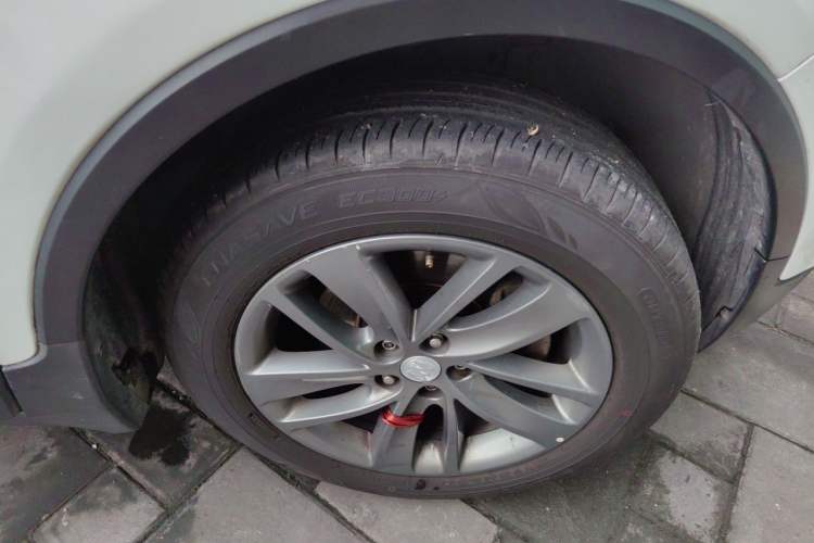 Used Buick Encore 2016 18T Manual Two-Wheel Drive Urban Advanced Model Right Front Wheel Hub
