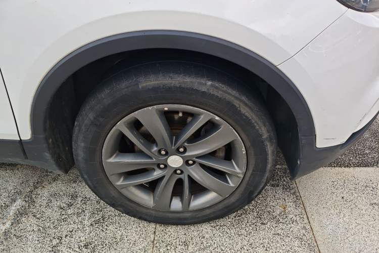 Used Buick Encore 2016 18T Automatic Two-Wheel Drive Urban Leading Edition Right Front Wheel Hub