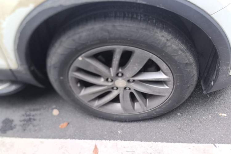 Used Buick Encore 2016 18T Automatic Two-Wheel Drive Urban Leading Edition Right Front Wheel Hub