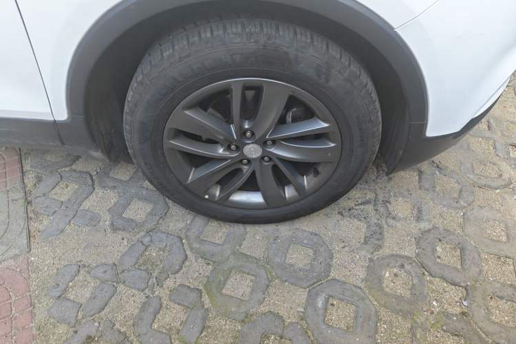 Used Buick Encore 2016 18T Automatic Two-Wheel Drive Urban Leading Edition Right Front Wheel Hub