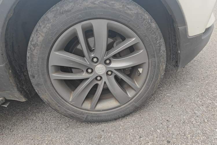 Used Buick Encore 2016 18T Automatic Two-Wheel Drive Urban Leading Edition Right Front Wheel Hub