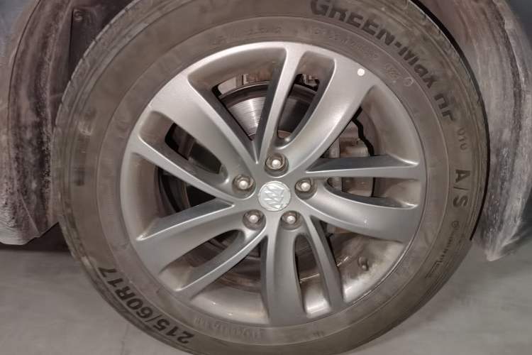 Used Buick Encore 2016 18T Automatic Two-Wheel Drive Urban Leading Edition Right Front Wheel Hub