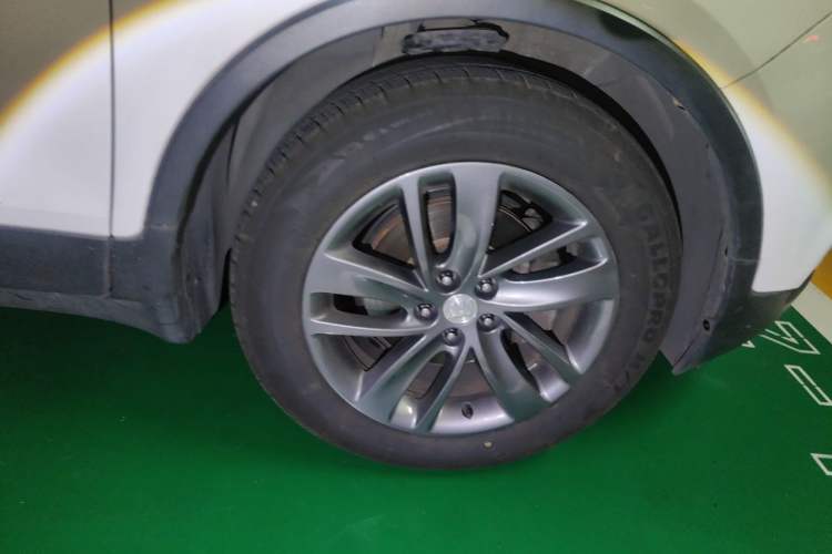 Used Buick Encore 2016 18T Automatic Two-Wheel Drive Urban Leading Edition Right Front Wheel Hub