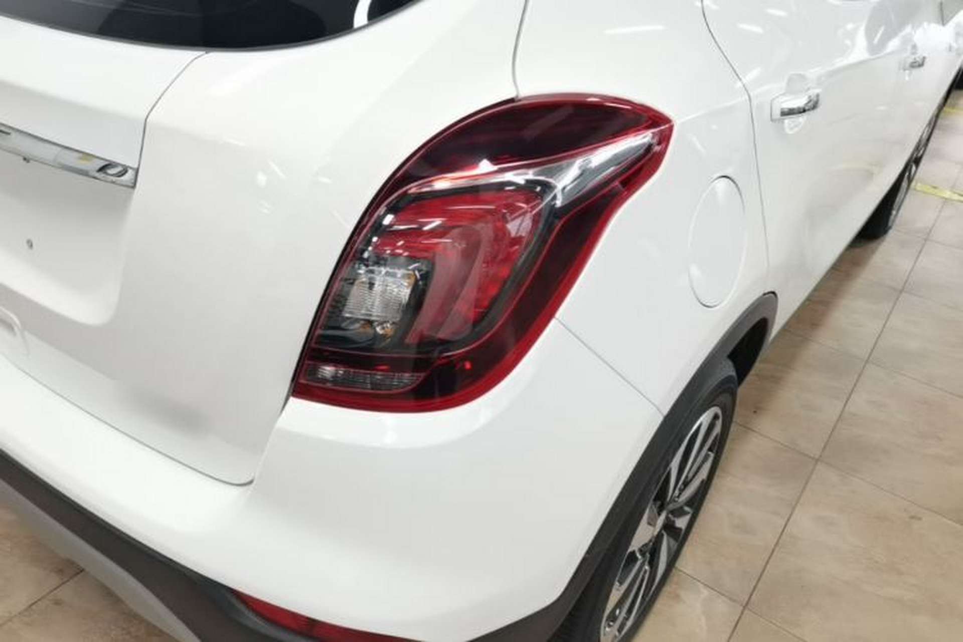 Used Buick Encore 2016 18T Automatic Two-Wheel Drive Urban Elite Model Right Rear Taillight