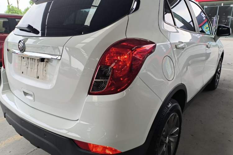 Used Buick Encore 2016 18T Automatic Two-Wheel Drive Urban Leading Edition Right Rear Taillight