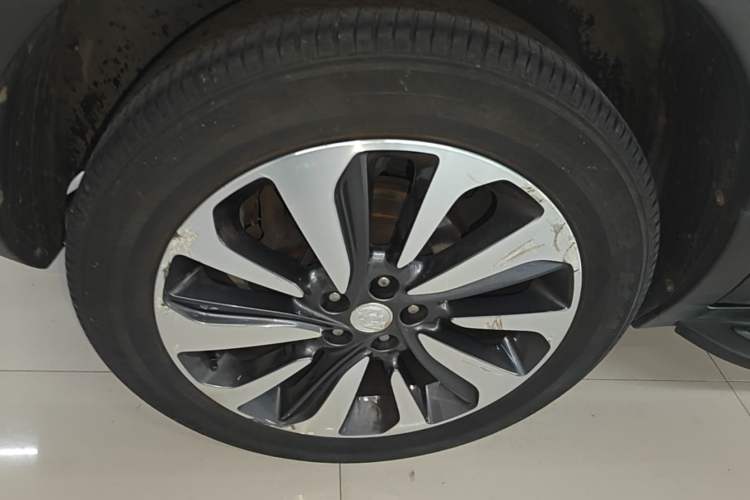 Used Buick Encore 2016 18T Automatic Two-Wheel Drive Urban Elite Model Right Rear Wheel Hub