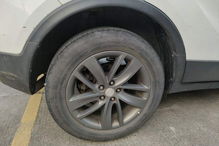 Used Buick Encore 2016 18T Automatic Two-Wheel Drive Urban Leading Edition Right Rear Wheel Hub