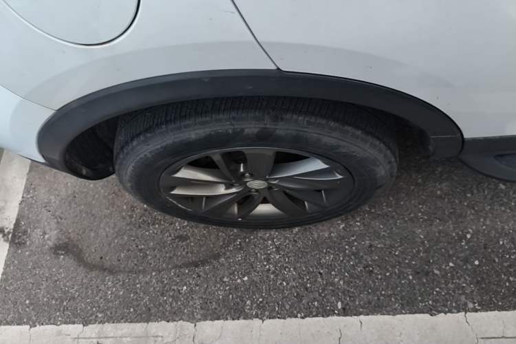 Used Buick Encore 2016 18T Automatic Two-Wheel Drive Urban Leading Edition Right Rear Wheel Hub