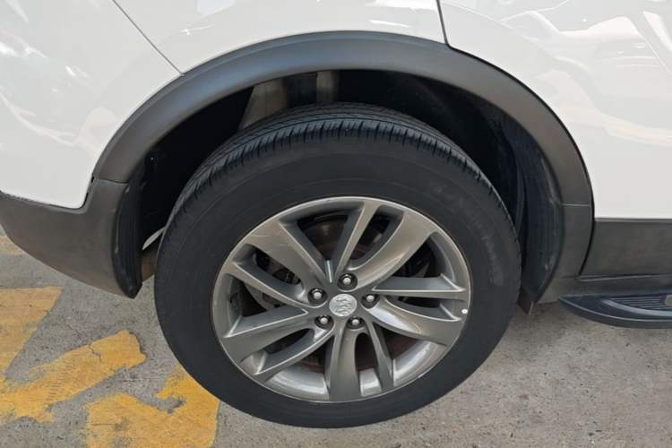 Used Buick Encore 2016 18T Automatic Two-Wheel Drive Urban Leading Edition Right Rear Wheel Hub
