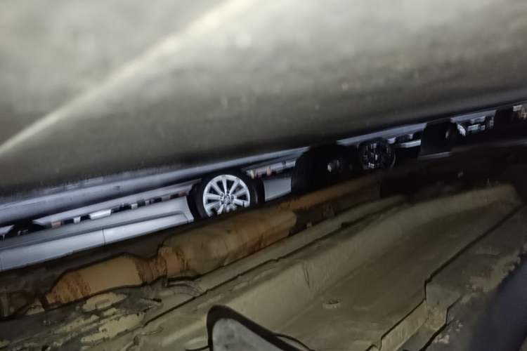 Used Buick Encore 2016 18T Automatic Two-Wheel Drive Urban Leading Edition Right Side Sill