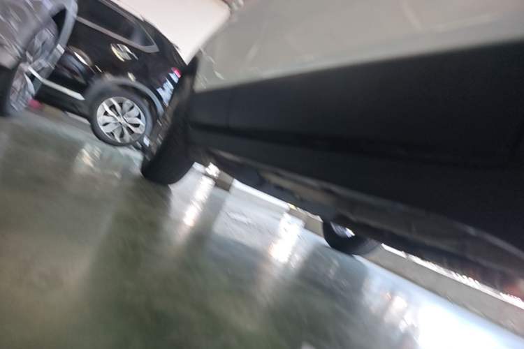 Used Buick Encore 2016 18T Automatic Two-Wheel Drive Urban Leading Edition Right Side Sill