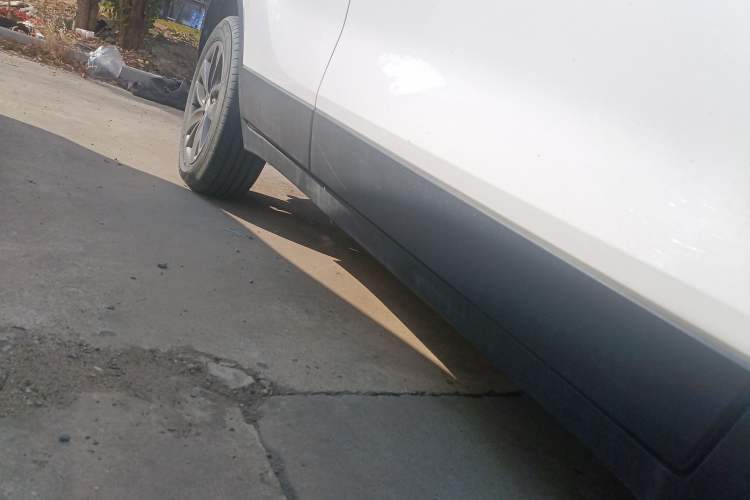 Used Buick Encore 2016 18T Automatic Two-Wheel Drive Urban Leading Edition Right Side Sill
