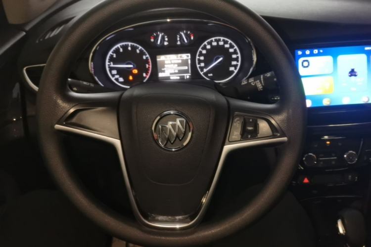 Used Buick Encore 2016 18T Automatic Two-Wheel Drive Urban Fashion Model Steering Wheel
