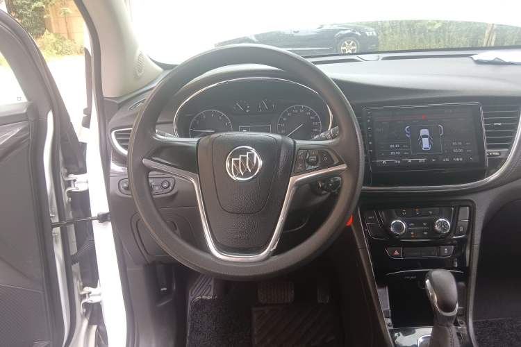 Used Buick Encore 2016 18T Automatic Two-Wheel Drive Urban Leading Edition Steering Wheel