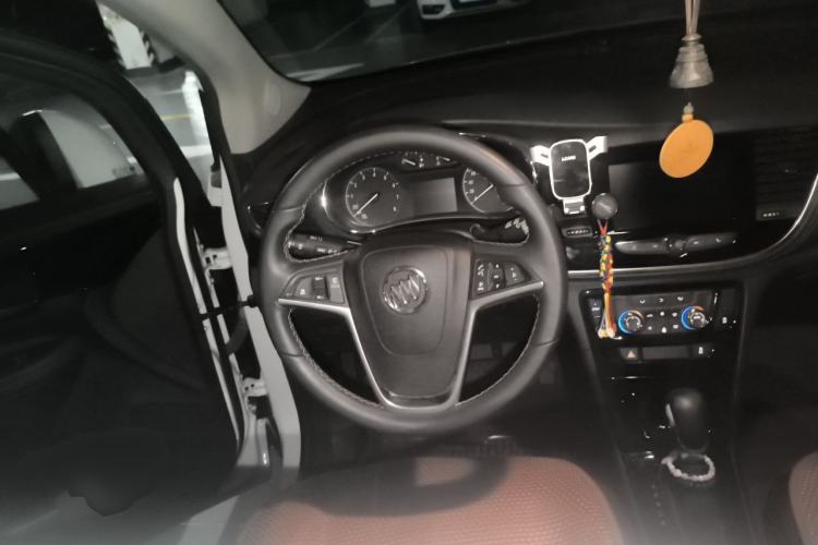 Used Buick Encore 2016 18T Automatic Two-Wheel Drive Urban Elite Model Steering Wheel