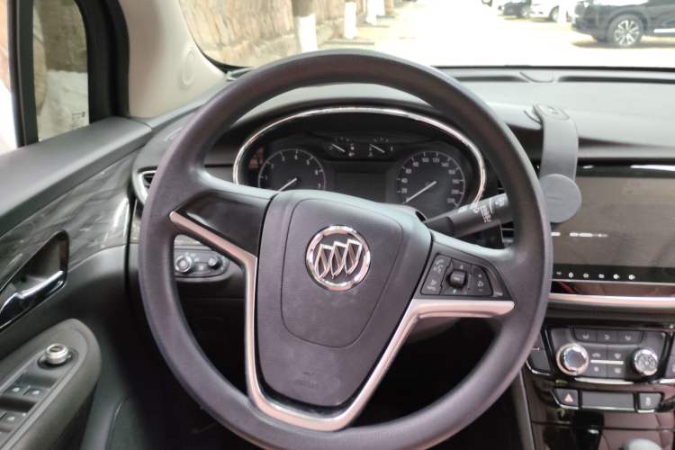 Used Buick Encore 2016 18T Automatic Two-Wheel Drive Urban Leading Edition Steering Wheel
