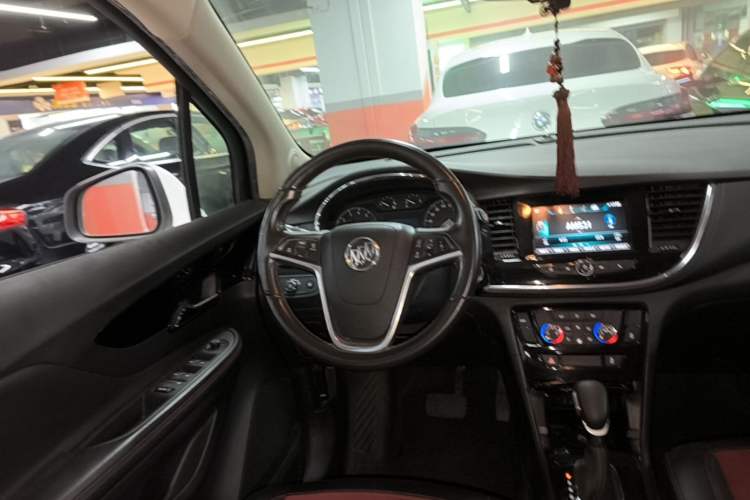 Used Buick Encore 2016 18T Automatic Two-Wheel Drive Urban Elite Model Steering Wheel