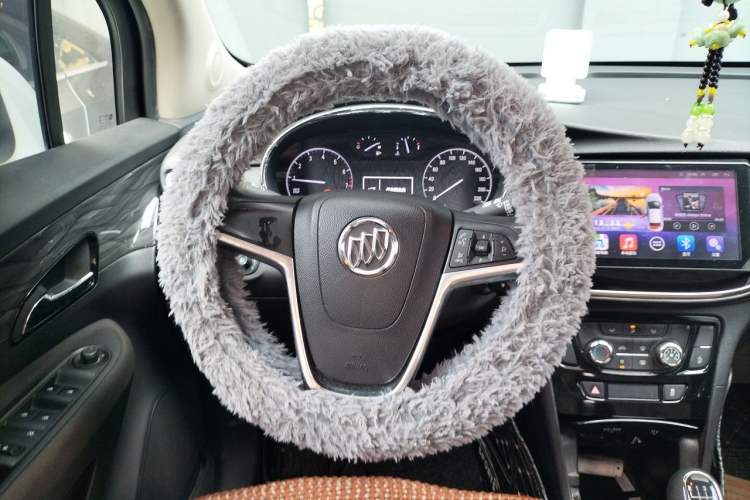 Used Buick Encore 2016 18T Manual Two-Wheel Drive Urban Advanced Model Steering Wheel