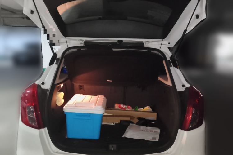 Used Buick Encore 2016 18T Automatic Two-Wheel Drive Urban Leading Edition Trunk