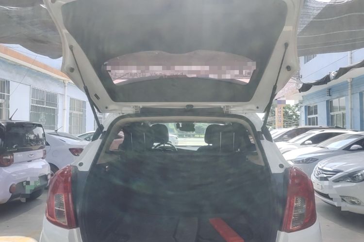 Used Buick Encore 2016 18T Manual Two-Wheel Drive Urban Advanced Model Trunk